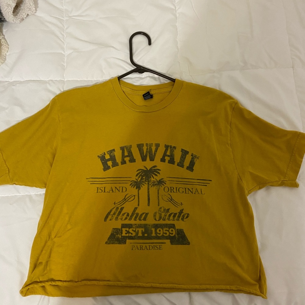 cropped graphic tee